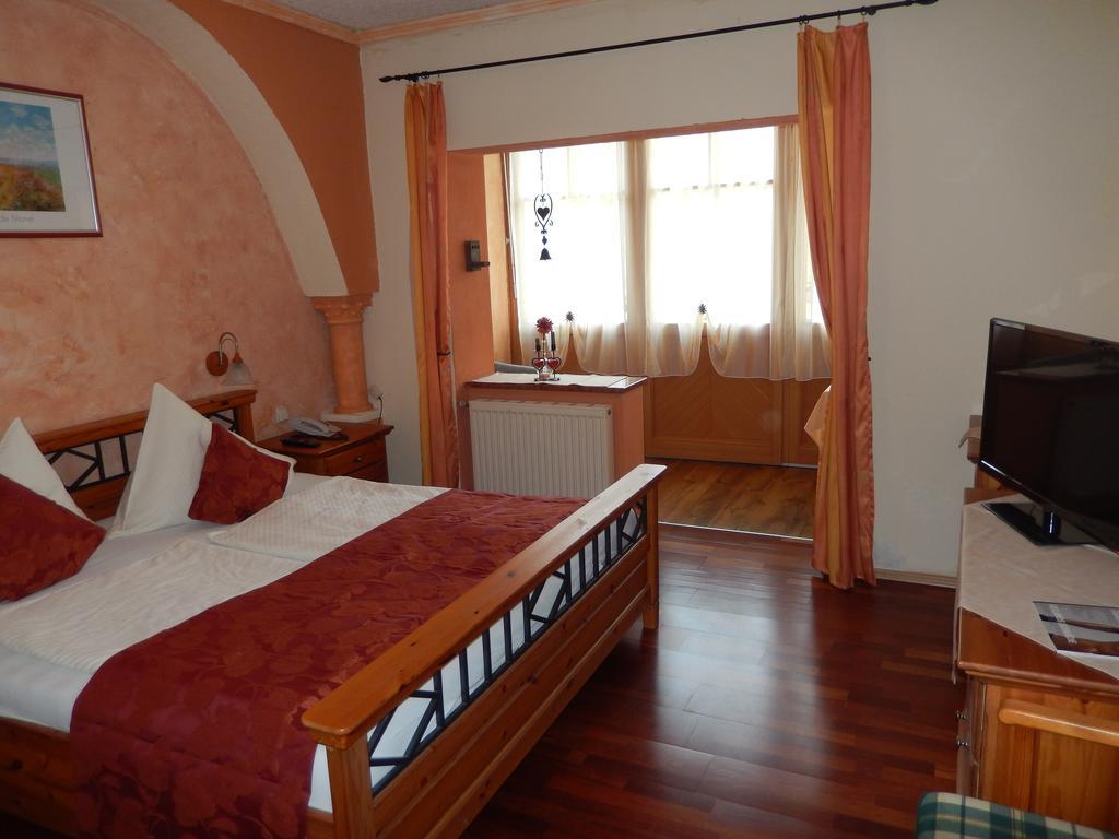 Landhotel Mariensaeule Wernstein am Inn 外观 照片